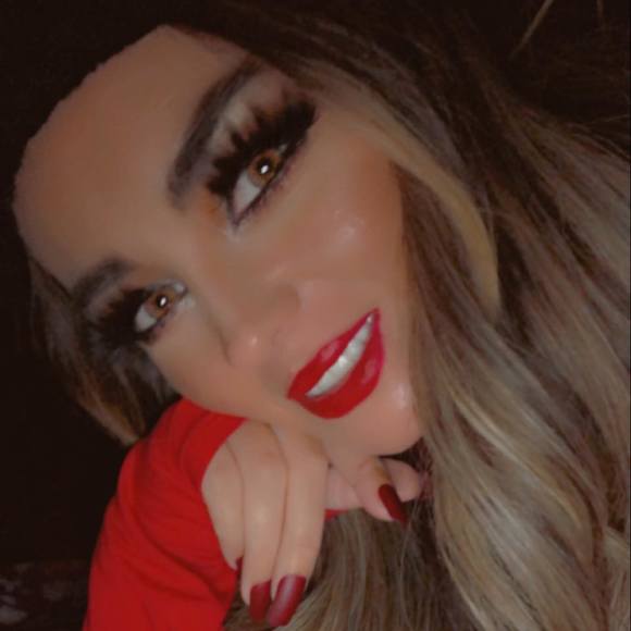 Meet your Posher, Cortnee - Picture 1 of 1